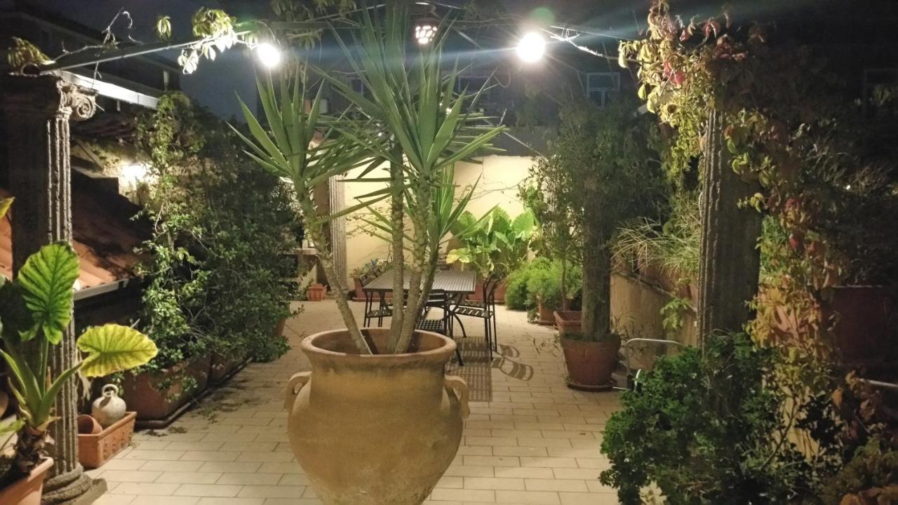 Mediterranean Roof Napels